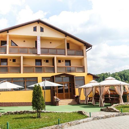 Pensiunea Nicol Hotel Valea Iasului Ngoại thất bức ảnh