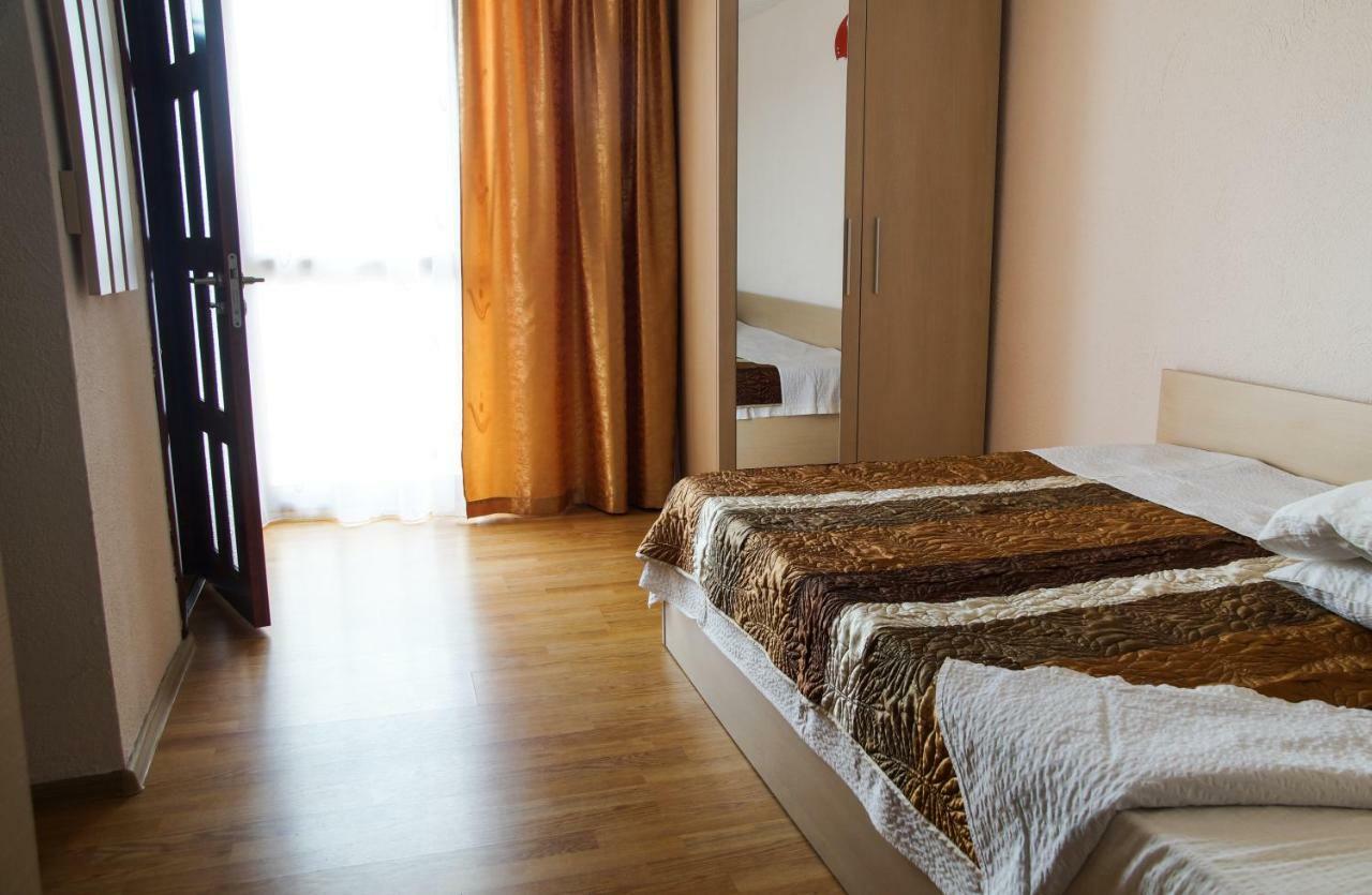 Pensiunea Nicol Hotel Valea Iasului Ngoại thất bức ảnh