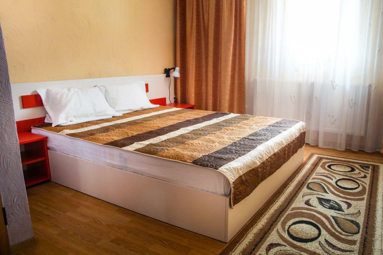 Pensiunea Nicol Hotel Valea Iasului Ngoại thất bức ảnh
