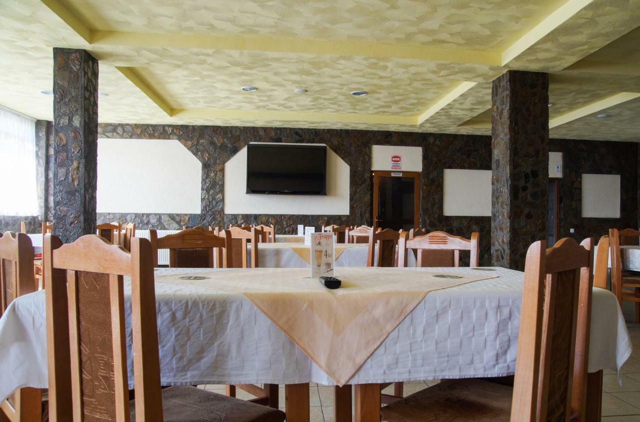 Pensiunea Nicol Hotel Valea Iasului Ngoại thất bức ảnh